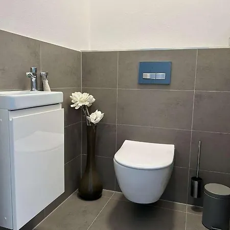 Voll Moeblierte Inkl Auf Zeit Apartment *