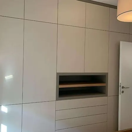Apartment Voll Moeblierte Inkl Auf Zeit *